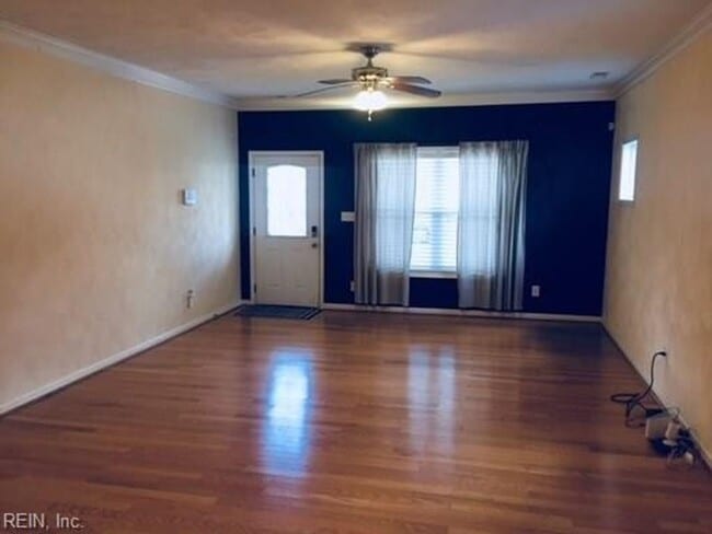 Building Photo - Fairmount East