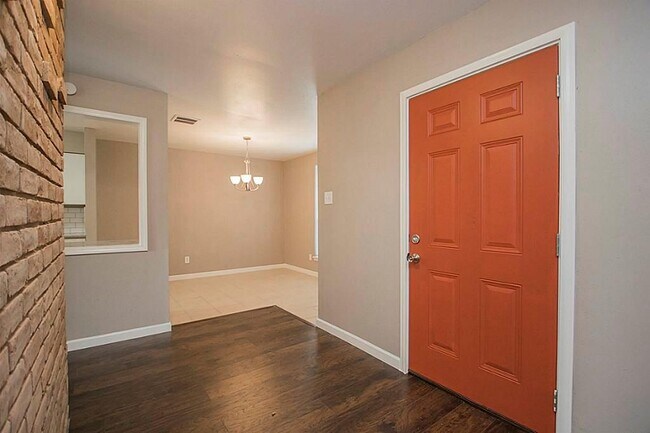 Foto del edificio - 803 Knob Hollow St