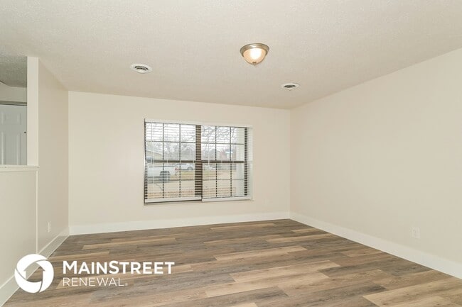 Building Photo - 1723 Lynncove Ln