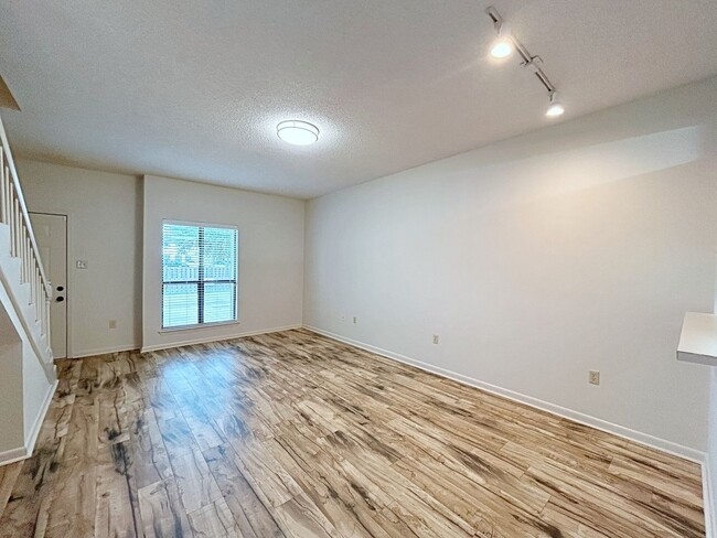 Foto del edificio - 1 Bedroom Near Local hospitals