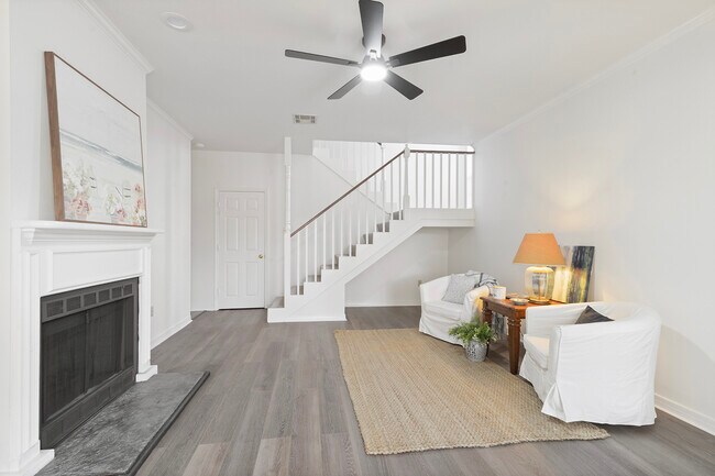 Living Room - 2205 Audubon Trce