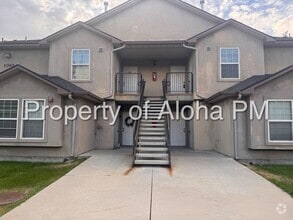 Building Photo - 1067 W Pine Ave