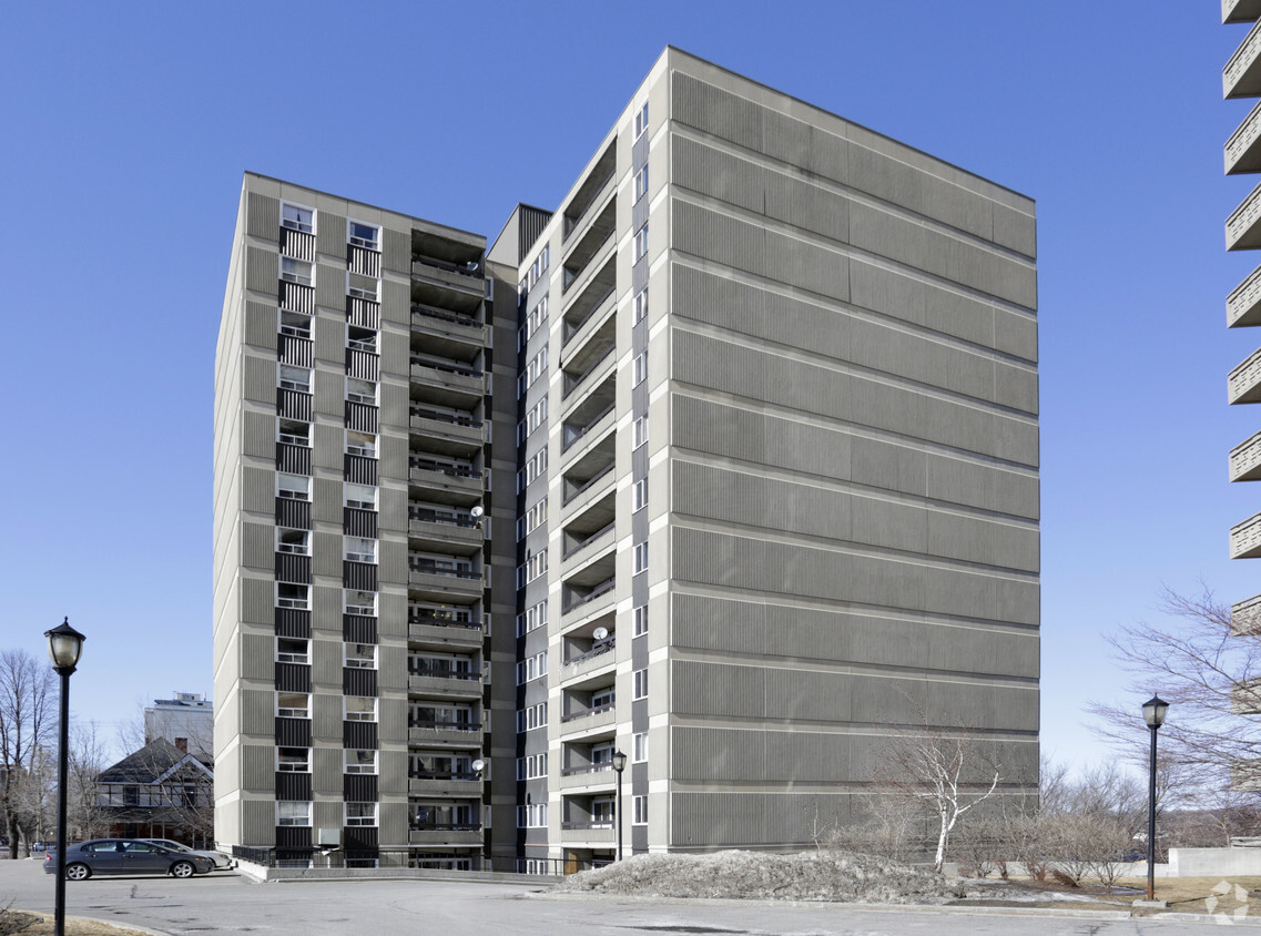 Building Photo - Daly Avenue Apartments