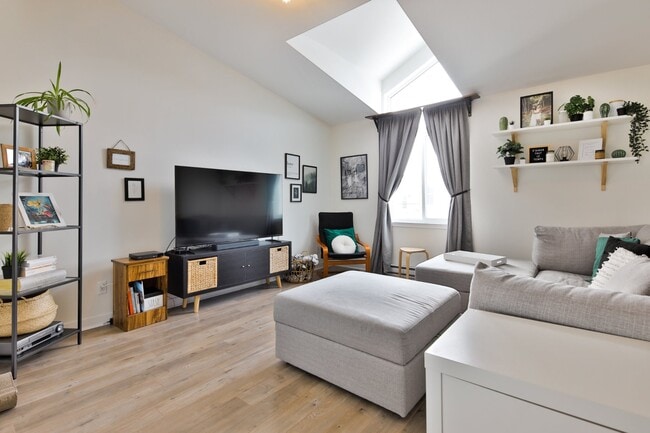 Photo du bâtiment - 258 Rue Des Myosotis