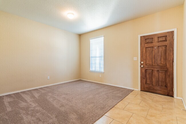 Foto del edificio - 7710 Paraiso Haven