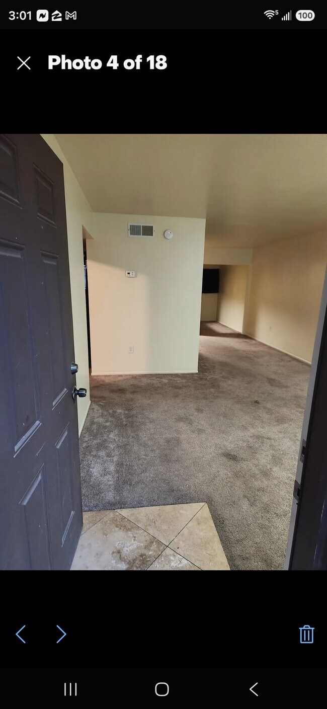 Building Photo - 461 W Holmes Ave