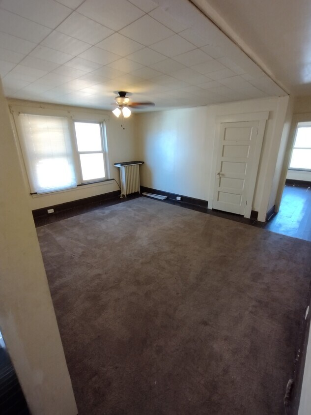 Primary Photo - 343 Linden Ave
