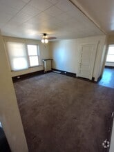 Building Photo - 343 Linden Ave