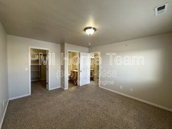 Foto del edificio - 2510 Charleston Ave