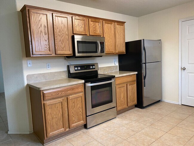 Building Photo - 206 Burnham Dr