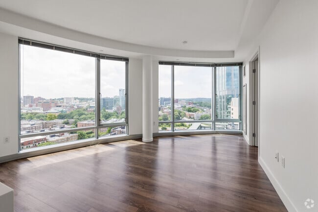 2BR, 2BA - 1000SF - Van Ness Apartments