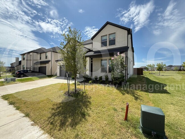 Foto del edificio - 405 Loganberry Dr
