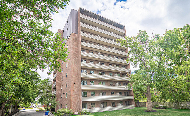 Photo du bâtiment - Huntington Towers