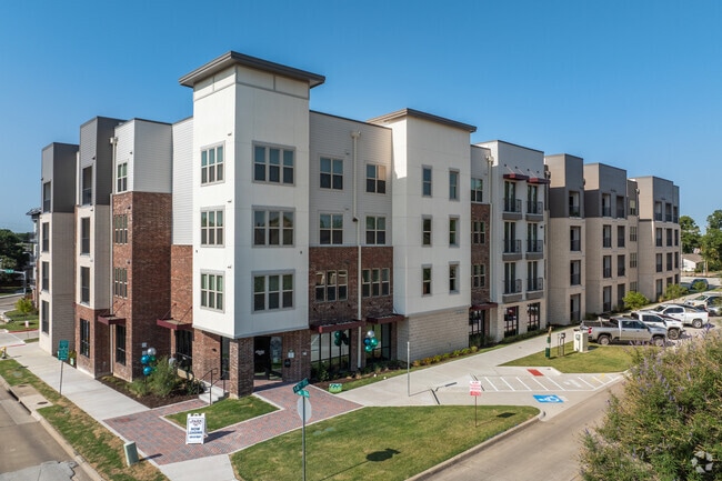 Apartment Building - Park on 14th