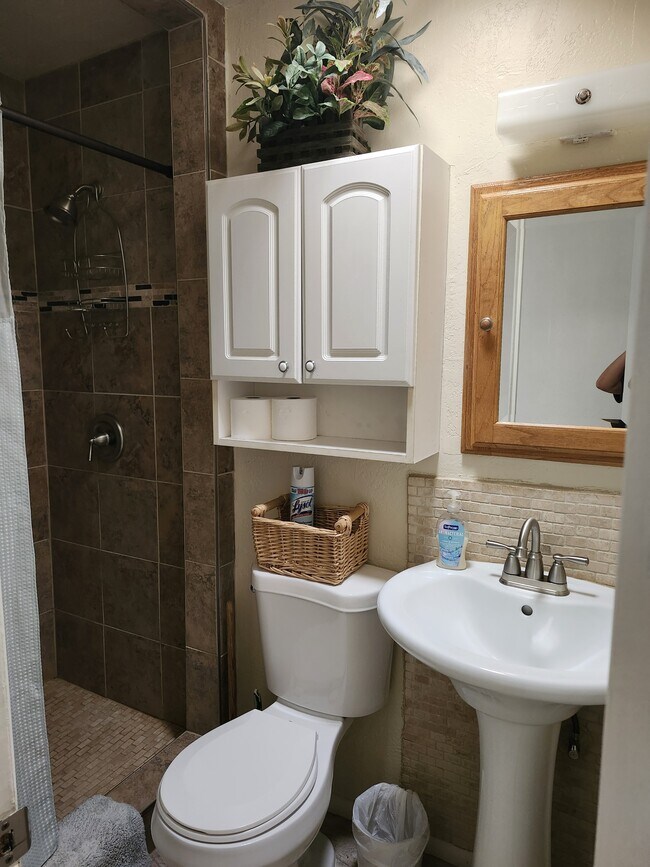 Foto del edificio - 851 Prescott Heights Dr