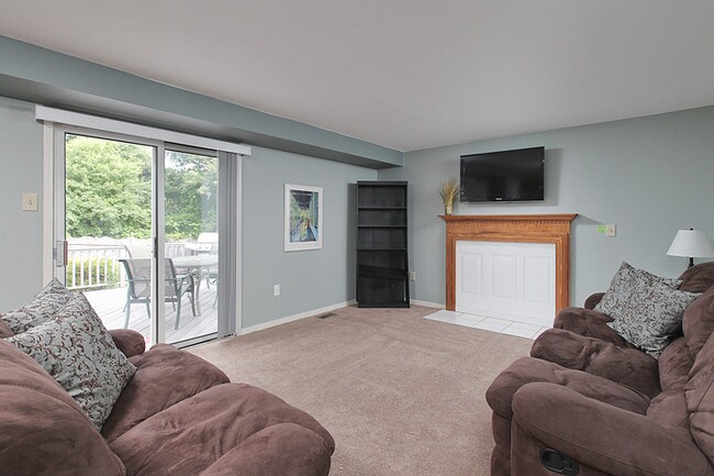 Building Photo - 520 Demoss Ct