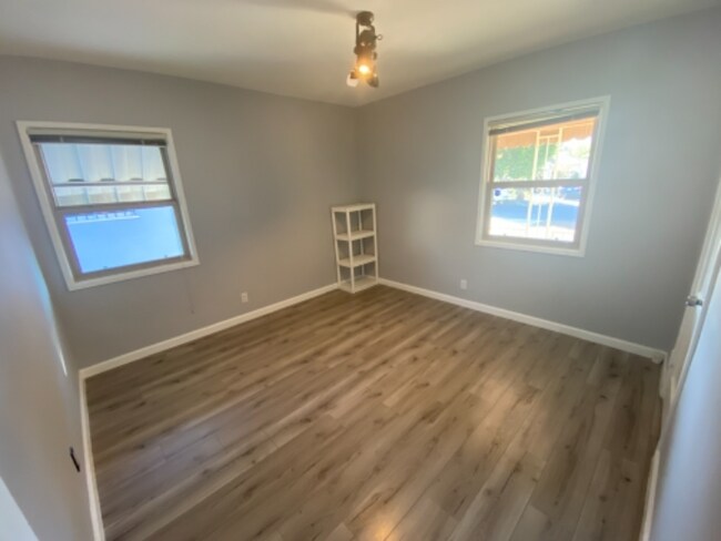 Foto del edificio - 6112 Carpenter Ave