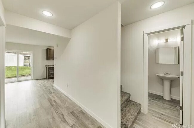 Foto del edificio - 306 Bell St