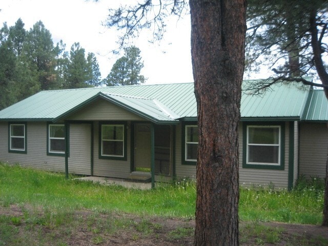 Primary Photo - Nice home in a quiet neighborhood
