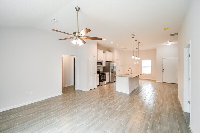 Building Photo - 6069 Patriots Landing Ln