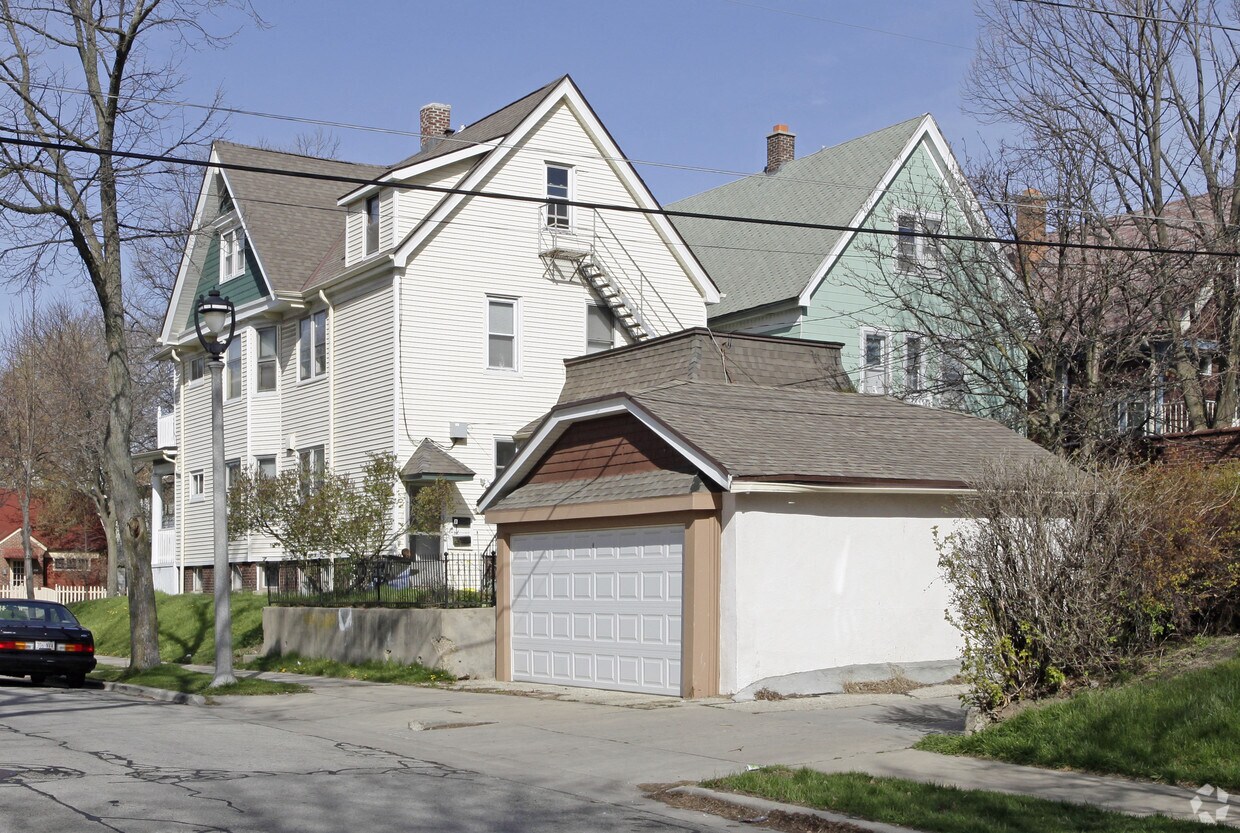 Foto del edificio - 2600-2602 N Humboldt Blvd