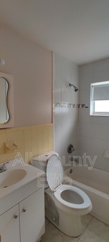 Foto del edificio - 1473 Silver Beach Rd