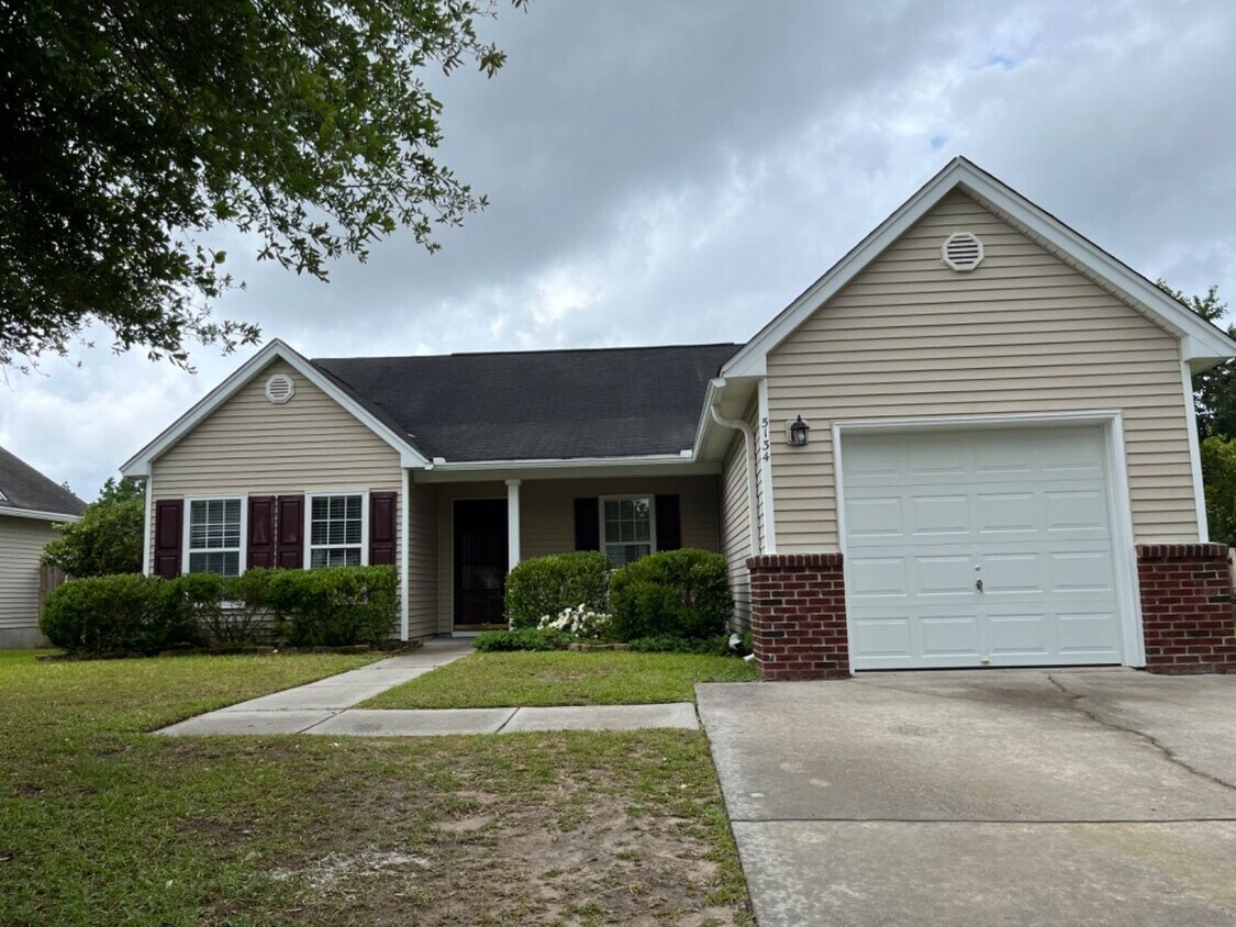 Primary Photo - Great 3 Bedroom in Wescott Plantation