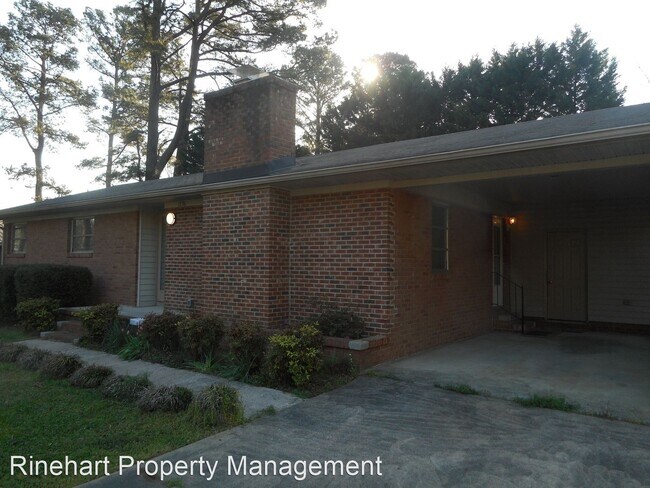 Building Photo - 3 br, 1.5 bath House - 1738 Marett Blvd.