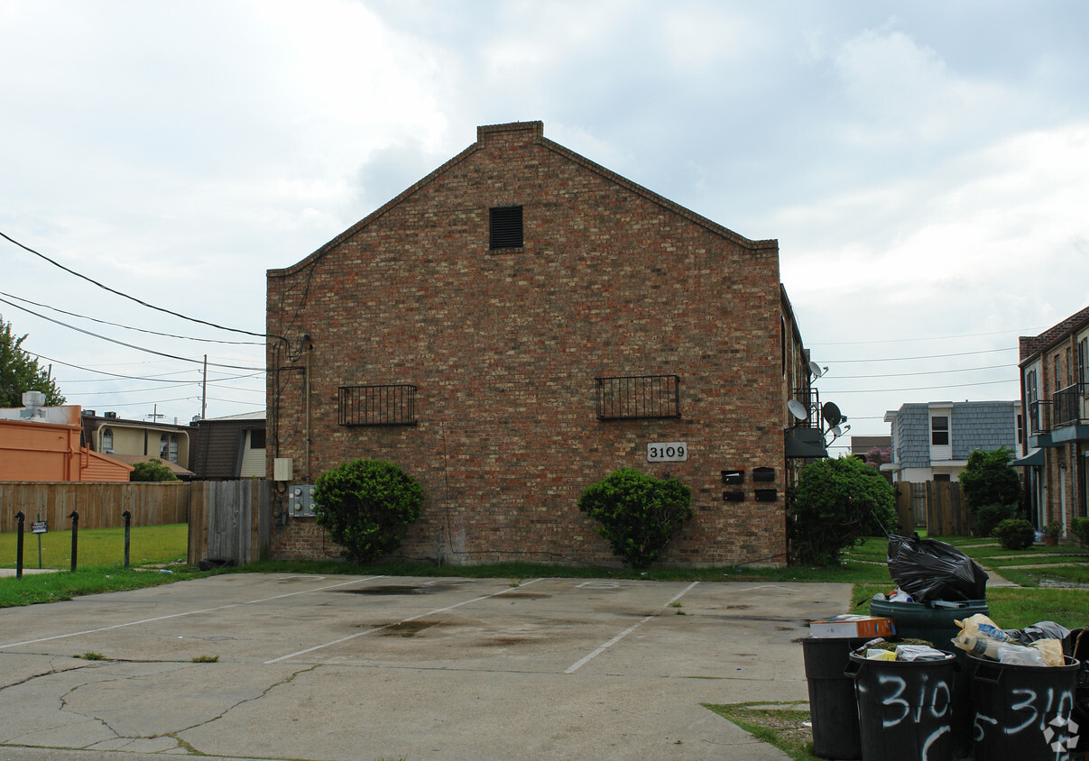 Building Photo - 3109 Houma Blvd