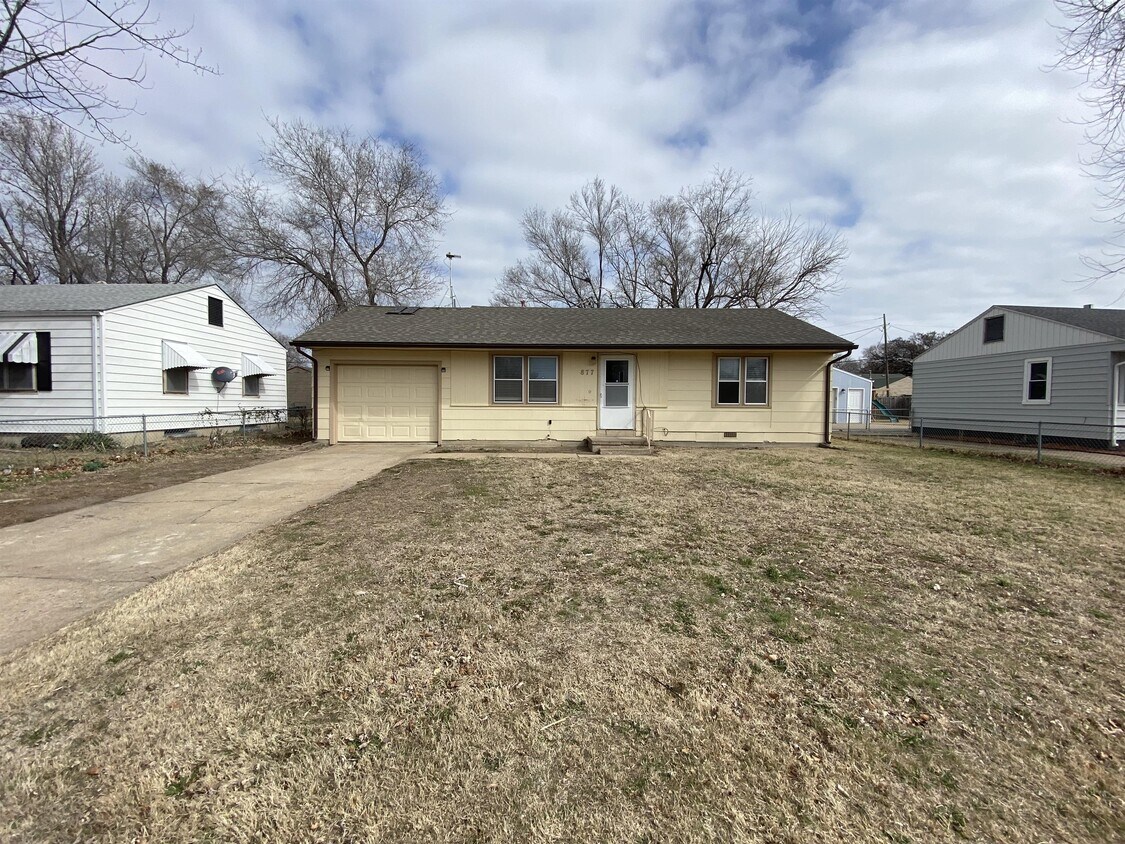 Primary Photo - 877 Windsor Dr