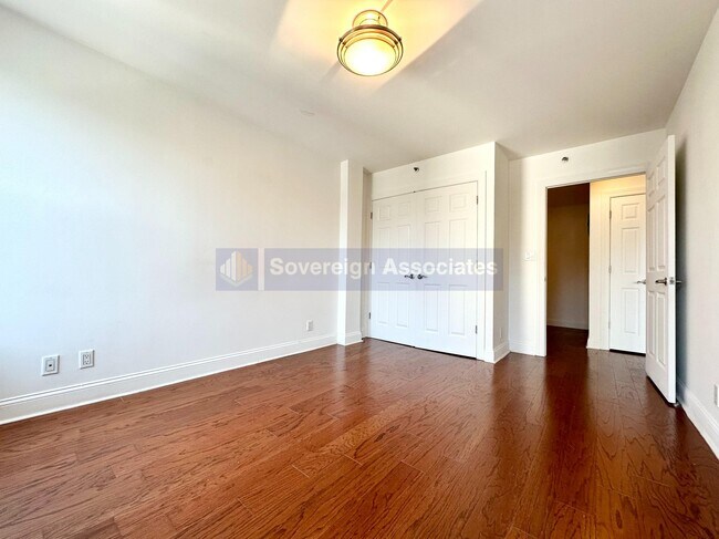 Foto del edificio - 231 E 111th St