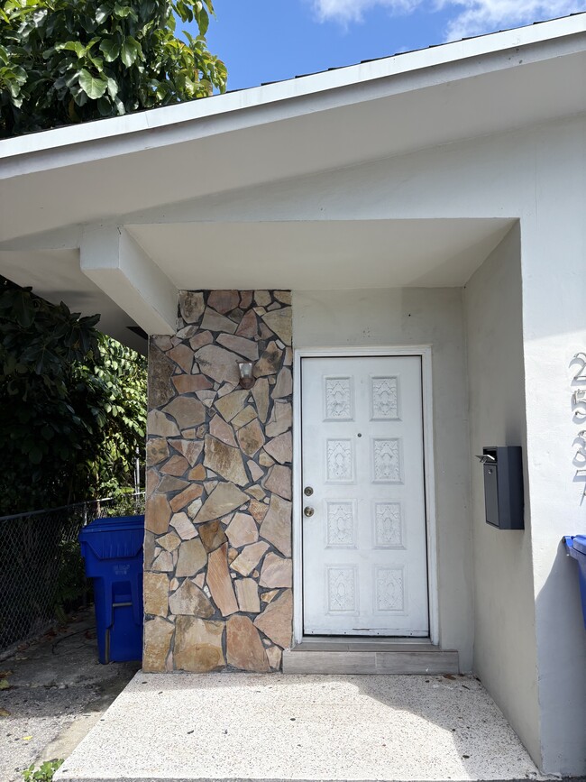 Building Photo - 2535 NW 9th St