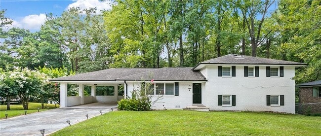 Building Photo - 1025 Hilburn Dr SE