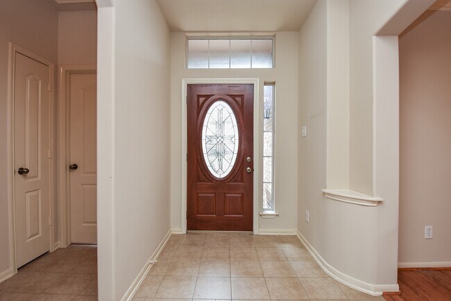 Building Photo - 3217 Mossy Bend Ln