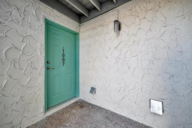 Building Photo - 11412 8th St N