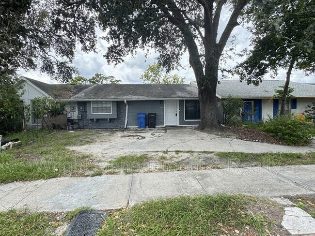 Foto del edificio - 8508 Pinehurst Dr