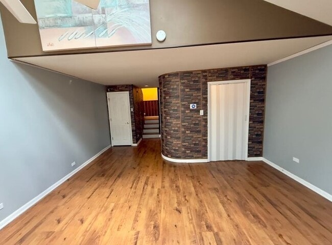 Building Photo - 24633 W Passavant Ave