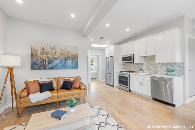 Foto del edificio - 338 Hurley St