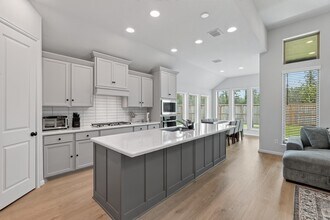 Building Photo - 22435 Sawmill Pass Ln