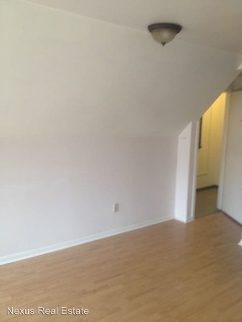 Building Photo - 310 Amber St