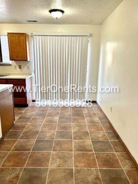 Foto del edificio - This property offers a NO DEPOSIT option a...