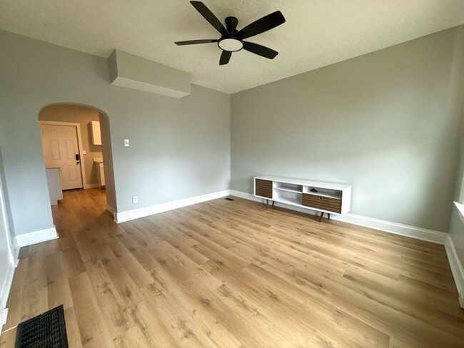 Foto del edificio - New Rehabbed 3BR Home Near German Village with Spacious Fenced In Yard
