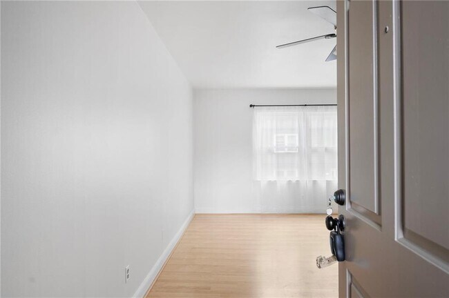 Building Photo - 757 Houston Mill Rd NE