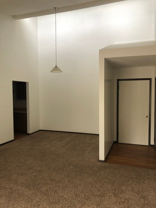 Building Photo - 2815 Tanglefoot Ln