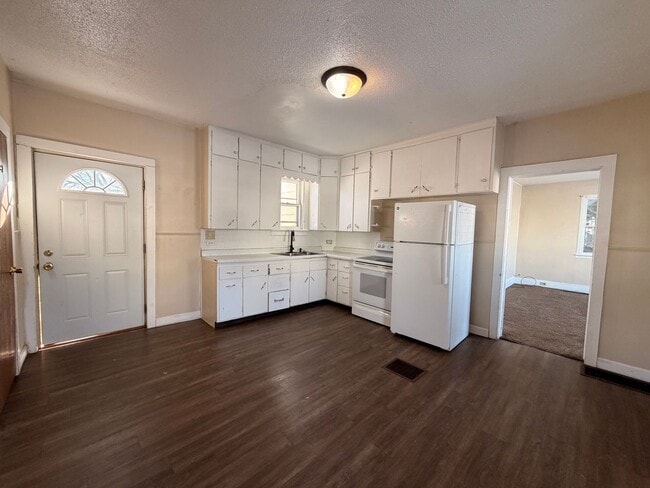 Foto del edificio - Cute 2 bed 1.5 baths house $750