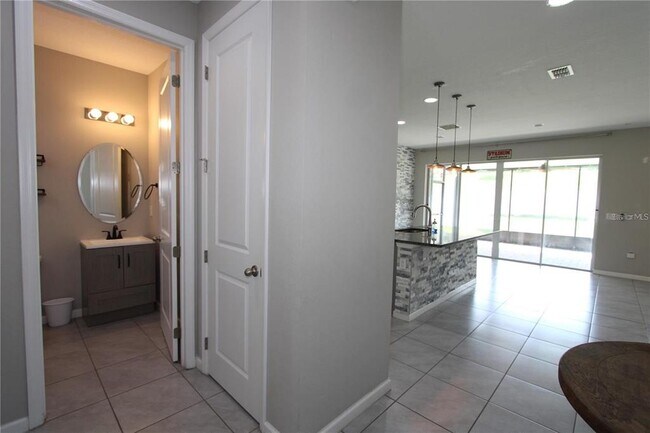 Building Photo - 270 Alford Dr