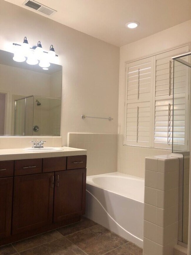 Foto del edificio - Coming Soon!