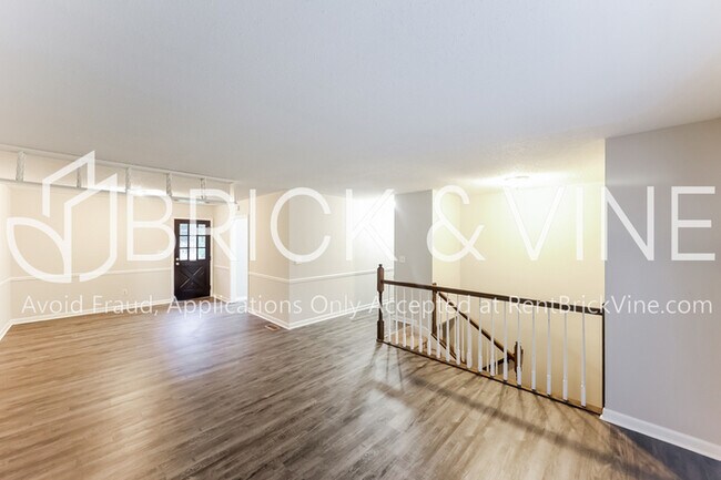 Foto del edificio - 2432 Blueberry Drive