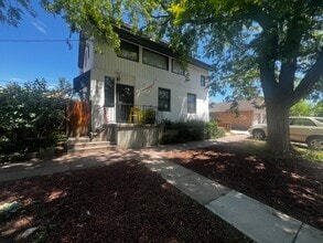 Building Photo - 715 E 4th Ave