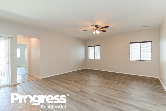 Building Photo - 4786 E Desert Thorn Dr